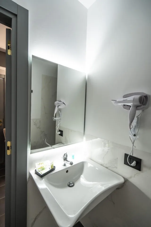 غرفة مفردة بشرفة، Relais Manzoni 7/10