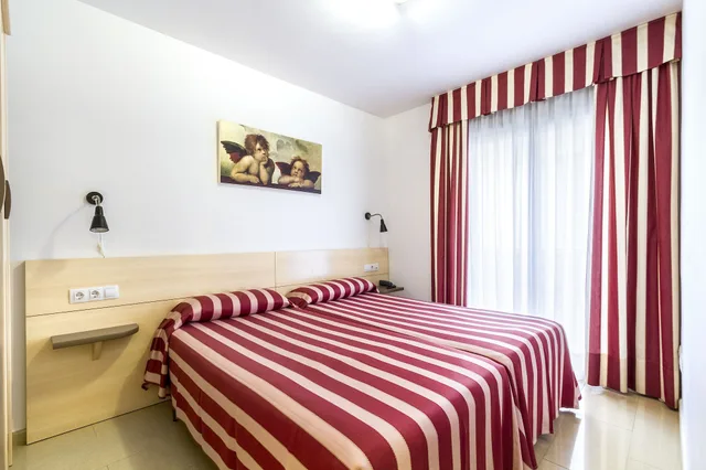 شقة بسريرين منفصلين بغرفة نوم واحدة مع أريكة، Neptuno Apartments 4/10