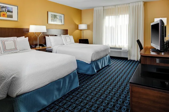 غرفة بسريرين مزدوجين لذوي الإعاقة، Fairfield Inn Suites Atlanta Suwanee 2/4