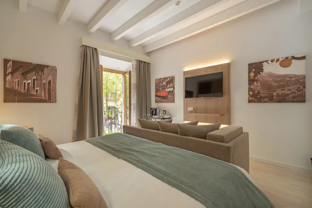 جناح جونيور بإطلالة على المدينة، Soller Plaza 2/6