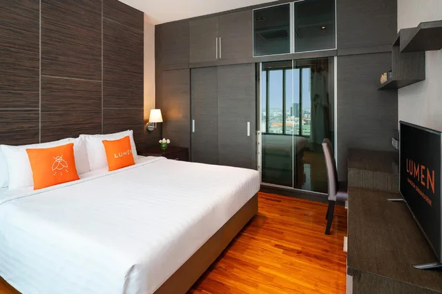 Firefly Two Bedroom Deluxe Suite، Lumen Bangkok Srinakarin 2/10