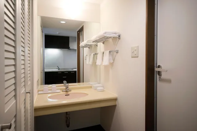 Standard, Twin Beds, Sea View, Terrace, Harbour Building، Hotel Breezebay Marina 5/6