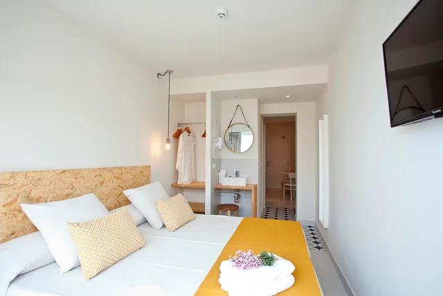 استوديو، Cala Morlanda Estudios 1/3