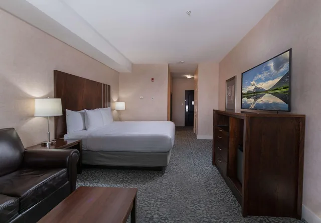 غرفة بسرير كينج يُسمح فيها بالحيوانات الأليفة، Prestige Cranbrook Hotel, BW Premier Collection 6/9