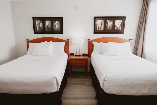 غرفة بسرير مزدوج، Quality Inn Rouyn-Noranda 1/8