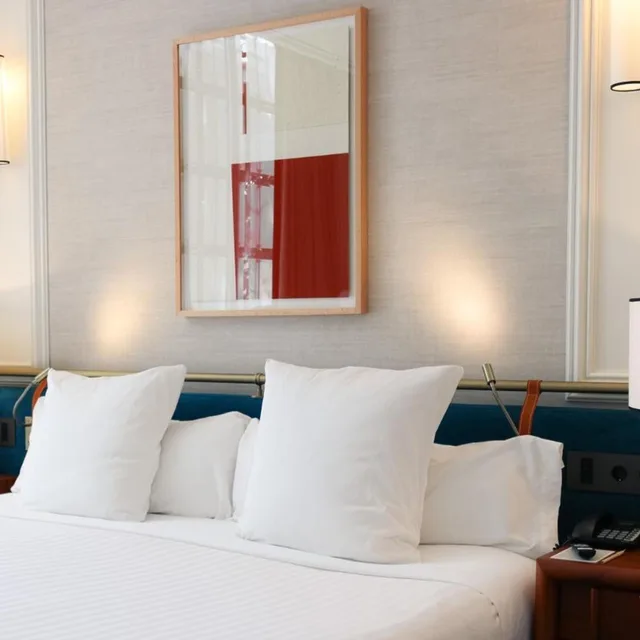 غرفة ثلاثية، Hospes Palacio de los Patos 5/6