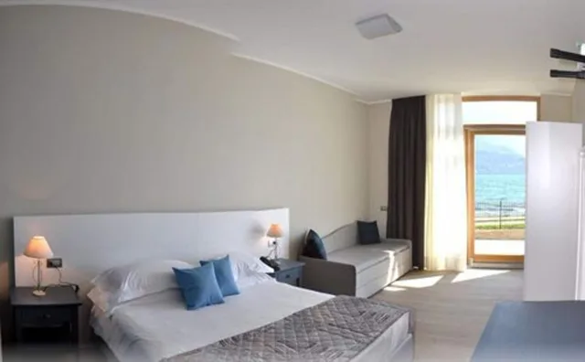 Superior, Double Bed, Lake Front، Tullio Hotel 1/5