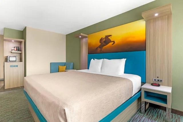 غرفة بسرير كينج لذوي الإعاقة، Quality Inn Mesquite Dallas East 4/8