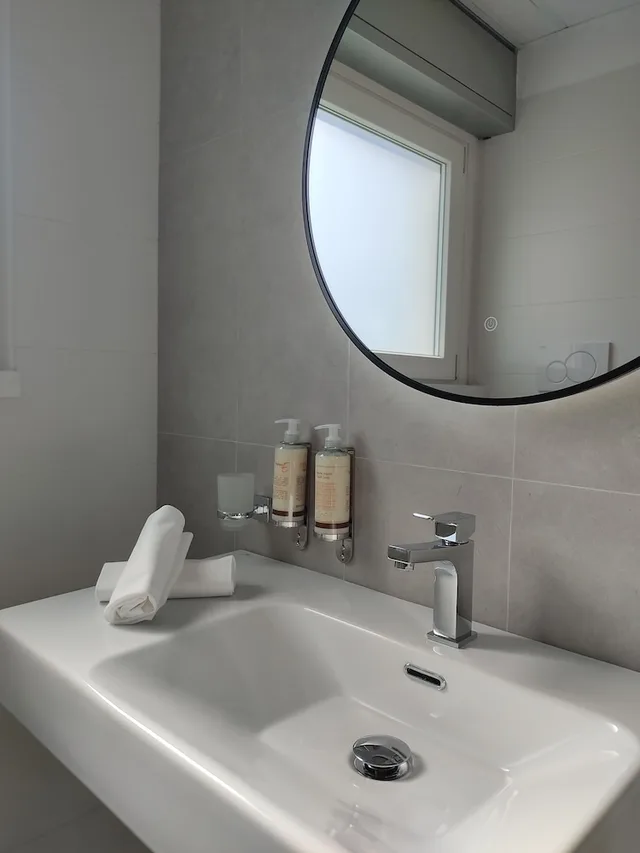 غرفة قياسية بسرير مزدوج، Massimi City Garden Hotel 3/4