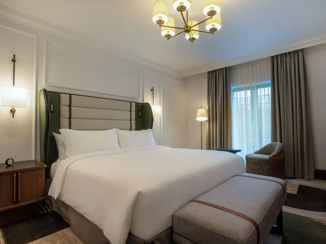 غرفة ديلوكس بسريرين منفصلين، Fairmont Cheshire The Mere 2/4