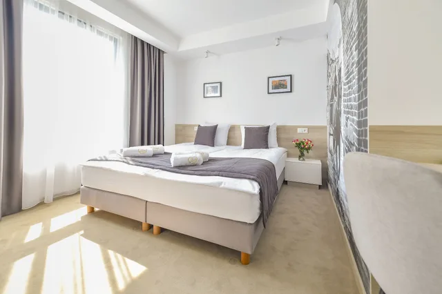 غرفة قياسية بسريرين كوين، Lubhotel 4/6