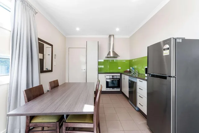 2 Bedrooms, Suite, Comfort Inn and Suites Warragul 5/6