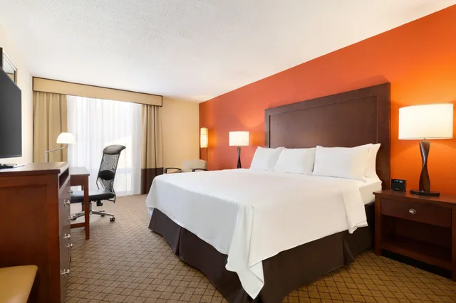 Standard, King Bed, Clarion Inn Sheffield Muscle Shoals 1/6