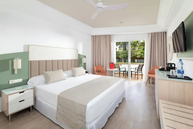 Swim Up, Suite, Garden View, Adult Only, Balcony، Hotel RIU Gran Canaria 2/3
