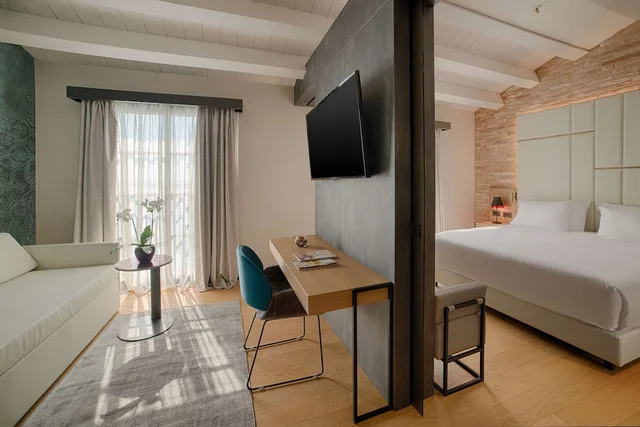 Suite, Twin Beds, Lagoon View, Nh Collection Venezia Murano Villa 5/8