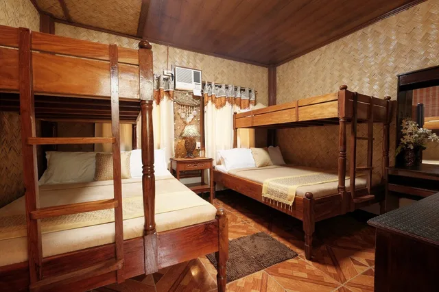 Loft, Deluxe, Family, Villa, 5 Queen Beds، Villa Khadine Grandvista Resort 1/5