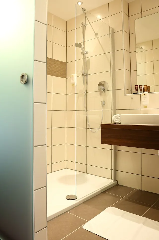 غرفة عائلية بأسرّة بطابقين وسرير كوين، Lobinger Hotel Weisses Ross 6/7