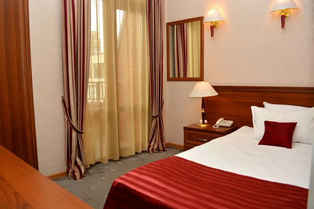 غرفة قياسية مفردة بشرفة، River Side Tbilisi Boutique Hotel 5/7