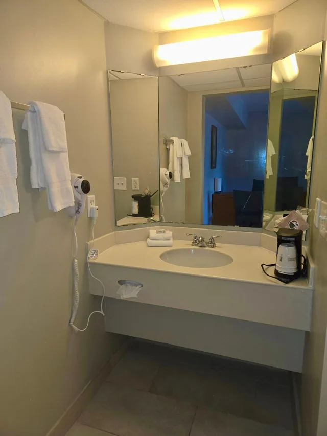غرفة قياسية بسريرين مزدوجين، La Quinta Inn Tampa Airport Stadium Westshore 4/4