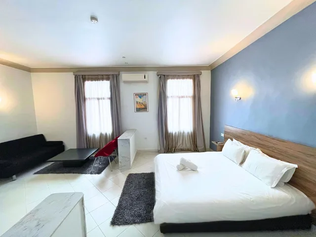 غرفة بسرير كوين، Hotel Olympic 2/10