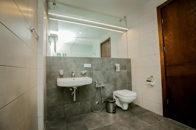 Economy, Twin Beds, Kutaisi Inn 3/4