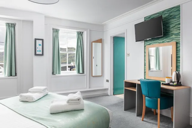 غرفة سوبيريور بسرير كوين، Caledonian Hotel Ullapool 1/1