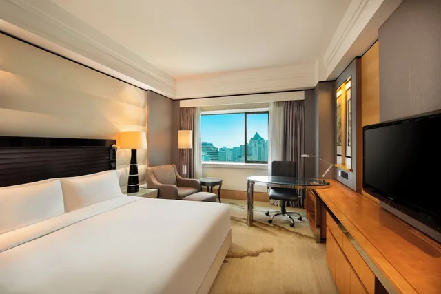 غرفة بريميوم بسرير كينج، Crowne Plaza Chengdu City Center 1/5