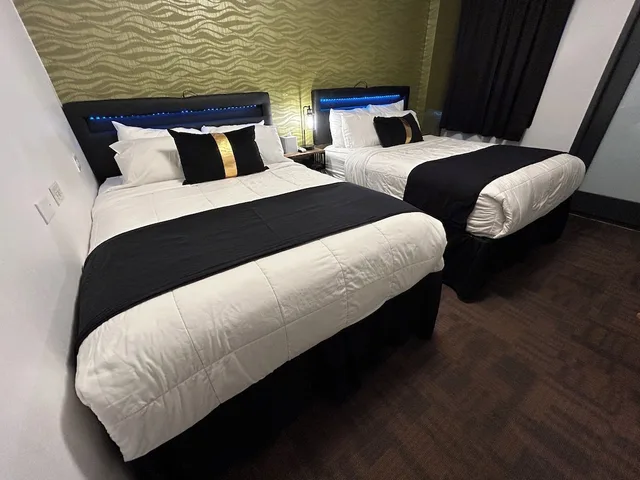Deluxe, 2 Double Beds, Hotel Richland LES 1/10