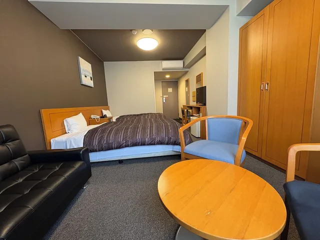 غرفة بسريرين منفصلين، Hotel Route-Inn Niihama 4/8
