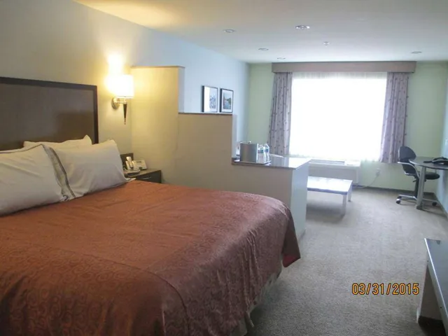 جناح ديلوكس بسرير كينج، Best Western Snowcap Lodge 1/2
