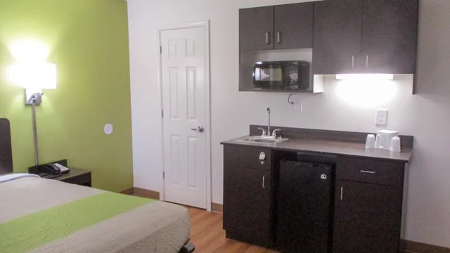 1 Queen Bed - Smoking, Micfridge، Motel6 North Olmsted, OH - Cleveland 6/6