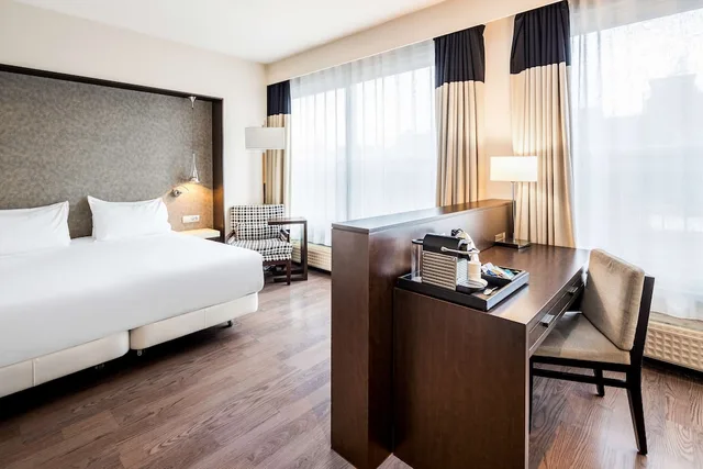 غرفة سوبيريور بسريرين منفصلين، Hotel NH Brussels Stephanie 2/7
