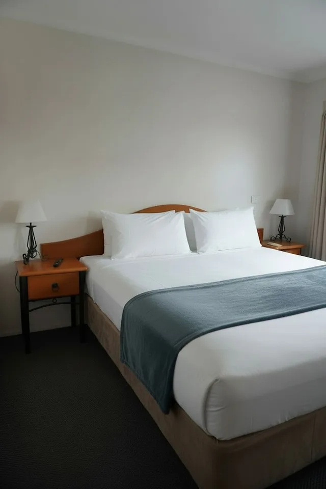 2 Bedrooms, Studio, 1 King and 1 Single Beds, Sofa, HERITAGE CAIRNS 2/6