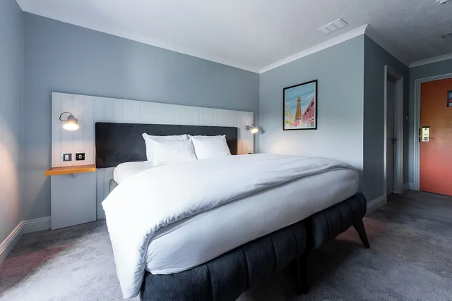 Club, Double Bed, Pool Access، Village Hotel Blackpool 1/6