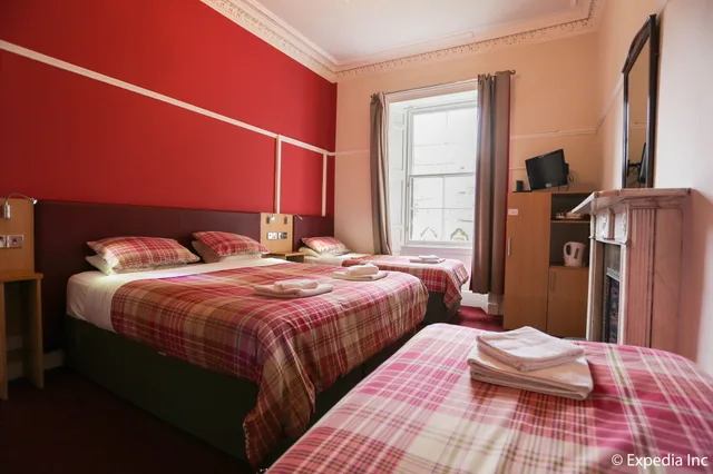 Comfort, Quadruple, Queen and Twin Beds, Regent House Hotel 3/6