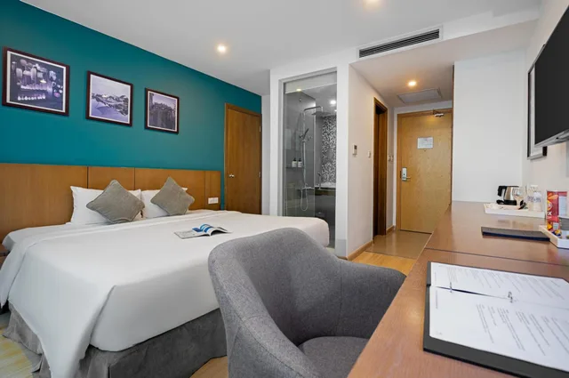 غرفة سوبيريور بسرير مزدوج أو سريرين منفصلين بإطلالة على المدينة، Royal Lotus Hotel Danang 5/8