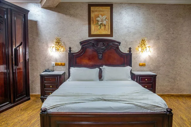 Single Standard, HOTEL VILLE DES ROSES 1/1