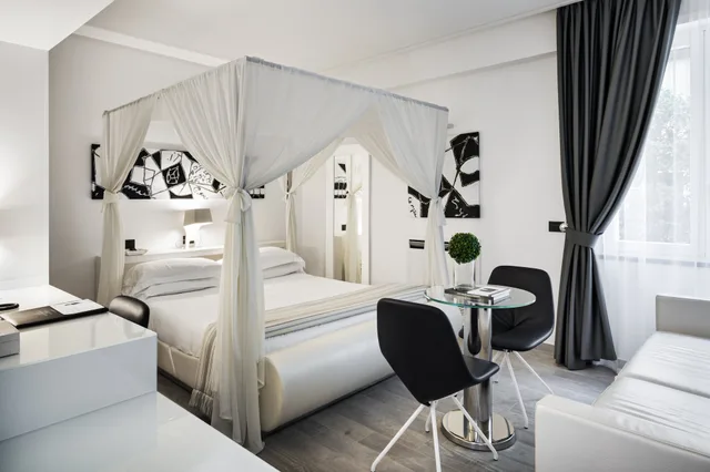 جناح جونيور بسرير كوين في الملحق، LHP Hotel Santa Margherita Palace & SPA 3/10