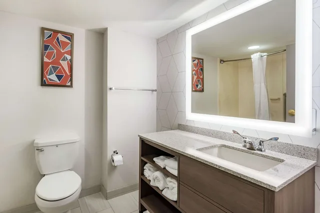 جناح بسرير كينج بحوض جاكوزي، Comfort Suites Ocean City West 5/5