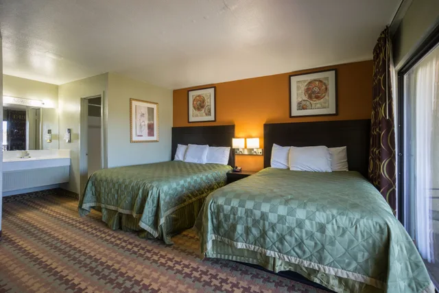 غرفة قياسية بسريرين كوين، Ocean Gate Inn 1/8