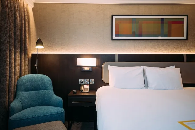 غرفة قياسية بسرير كينج لذوي الإعاقة، Crowne Plaza Belfast 6/10