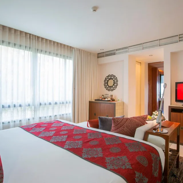 Suite, Ocean Front, Hot Tub, Balcony, Marrakesh Hua Hin Resort And Spa 1/6