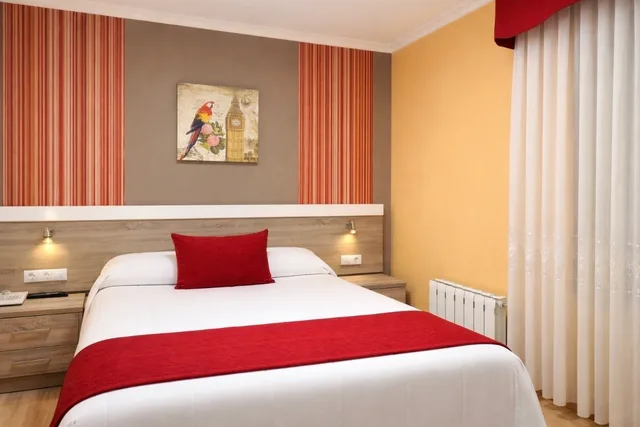 غرفة قياسية مفردة، Galatea Hotel 1/3