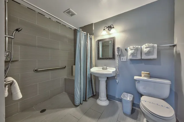 غرفة قياسية مفردة بسرير كوين، Lake Ridge Hotel 9/10