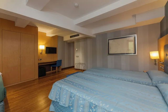 غرفة ثلاثية بثلاثة أسرّة، Del Mar Hotel 5/10