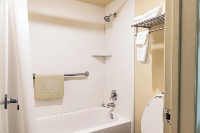 Signature, 2 Queen Beds, Hotel Boerne 8/9