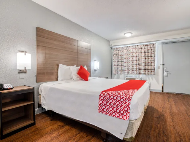 غرفة بزنس بسرير كينج، Dallas Love Field Inn 4/5