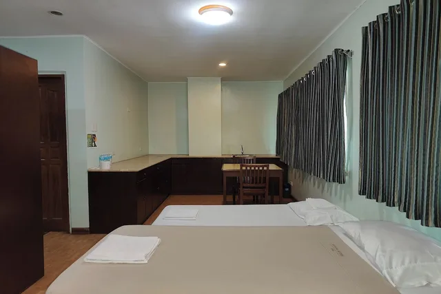 غرفة عائلية بسرير كوين وسريرين فرديين، Oftana Suites 4/5