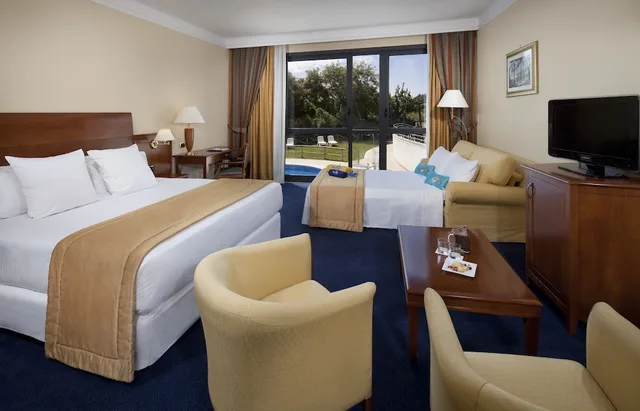 غرفة عائلية بسرير مزدوج مع أريكة، Roma Aurelia Antica Hotel 4/6