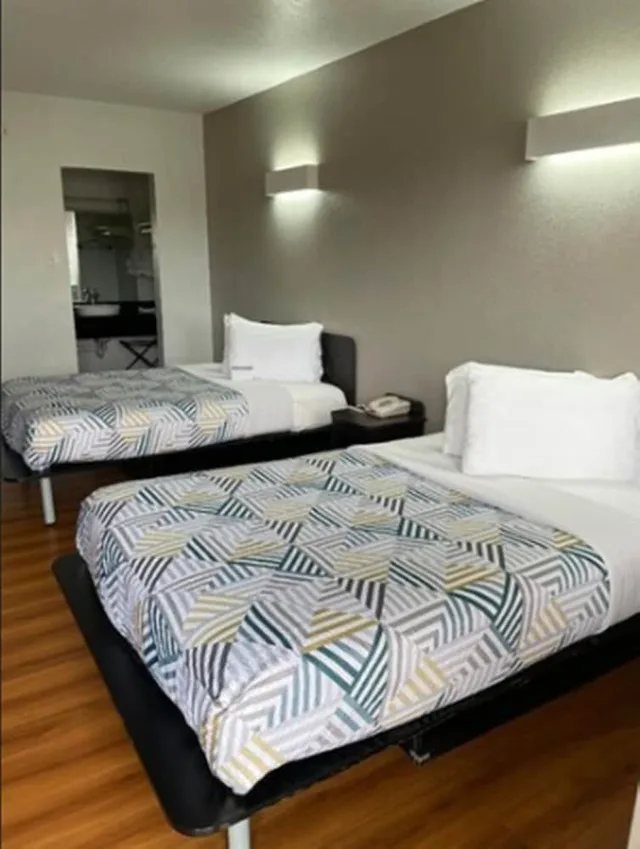 غرفة قياسية بسريرين مزدوجين للمدخنين، Motel6 Van Horn, TX 3/5